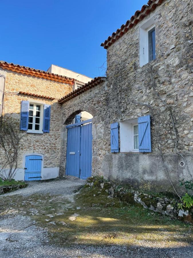 La Parenthese Du Var - Gite Avec Grande Terrasse Vue Sur Piscine Saint-Antonin-du-Var Экстерьер фото