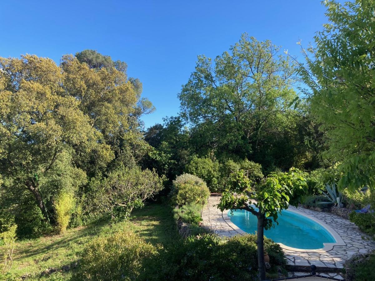 La Parenthese Du Var - Gite Avec Grande Terrasse Vue Sur Piscine Saint-Antonin-du-Var Экстерьер фото
