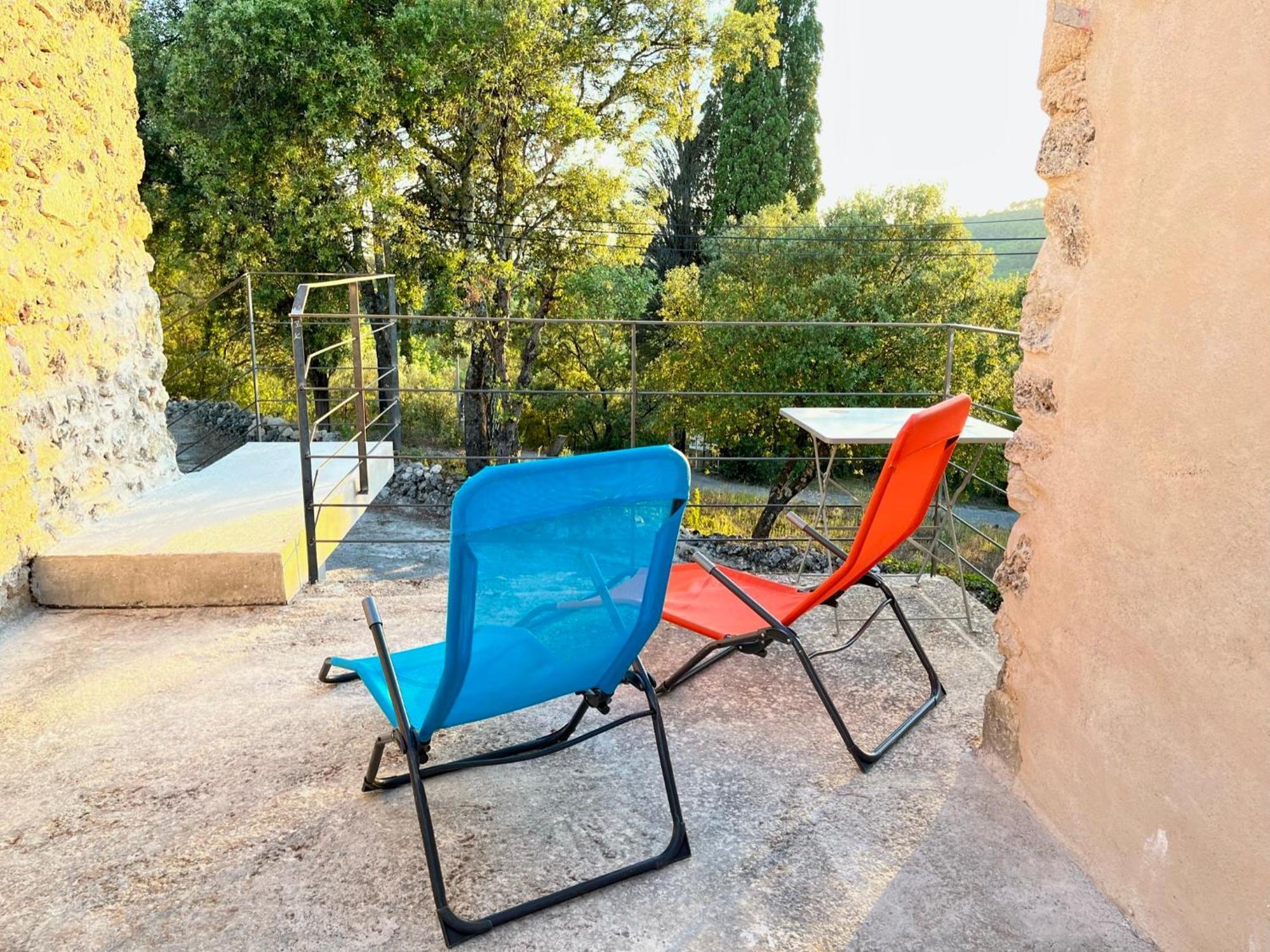 La Parenthese Du Var - Gite Avec Grande Terrasse Vue Sur Piscine Saint-Antonin-du-Var Экстерьер фото